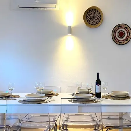 Apartment, 10 Mins Walk To * 阿尔布费拉