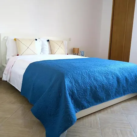 Appartamento Apartment, 10 Mins Walk To Albufeira