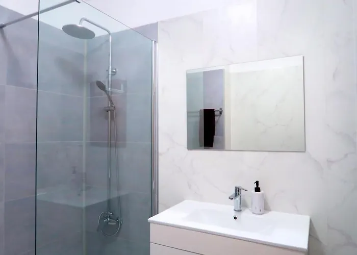 Lägenhet Apartment, 10 Mins Walk To *